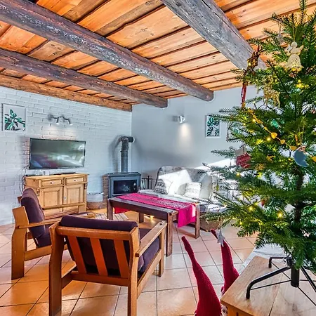 Nad Strumykiem Casa de Férias Mirsk