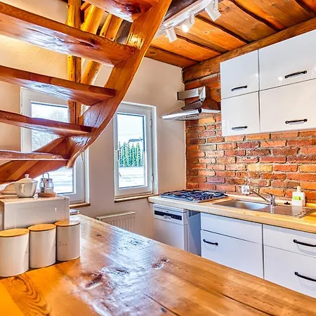 Nad Strumykiem Casa de Férias Mirsk
